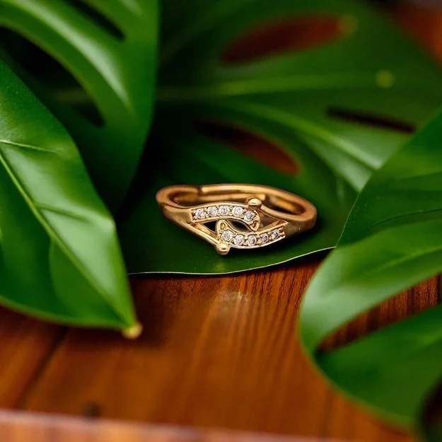 Crystal Leaf Swirl Gold Ring