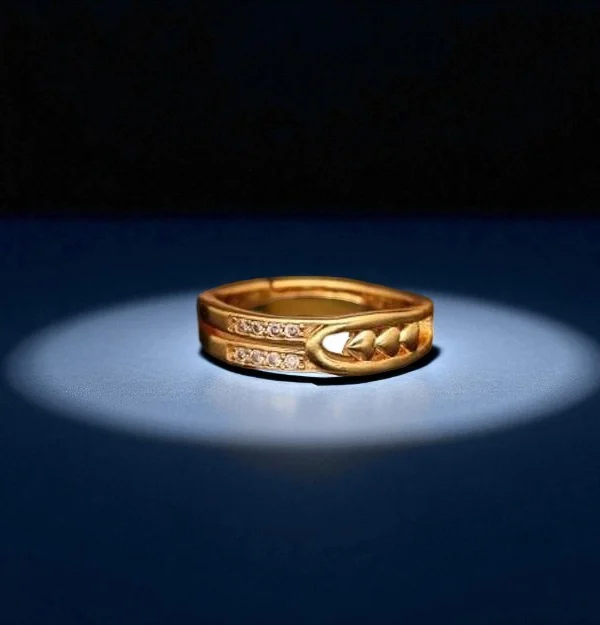 Crystal Leaf Band Gold Ring