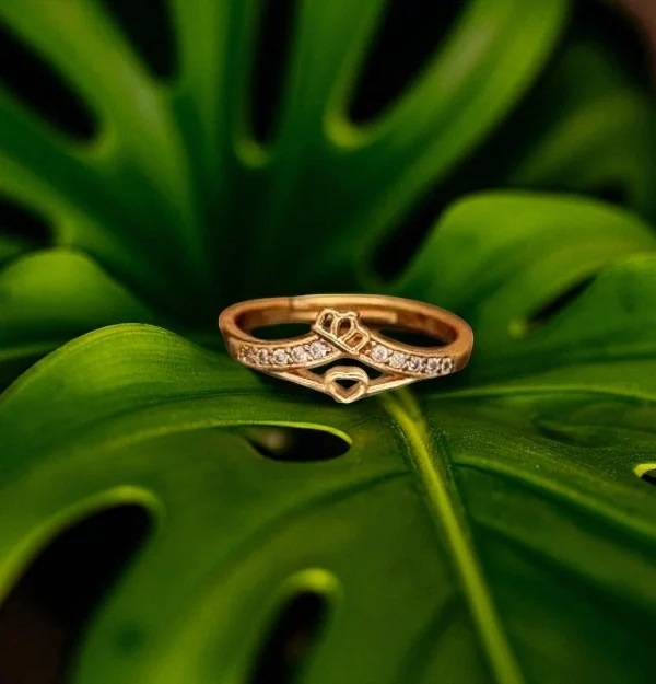 Crystal Leaf Gold Ring