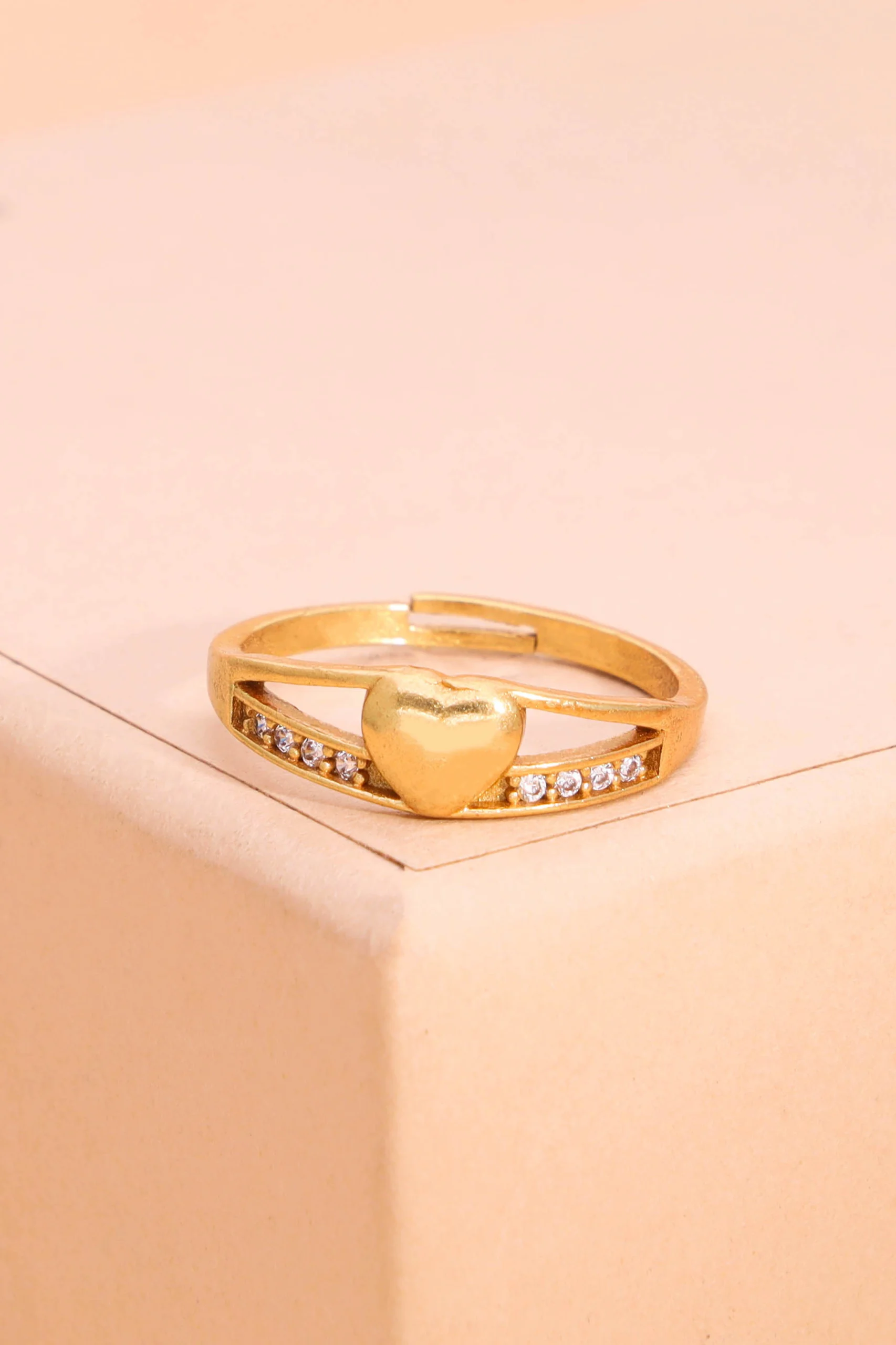 Crystal Statement Gold Ring - Image 2