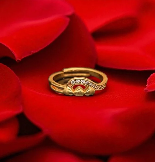Crystal Heart Gold Ring