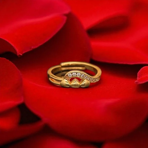 Crystal Heart Gold Ring