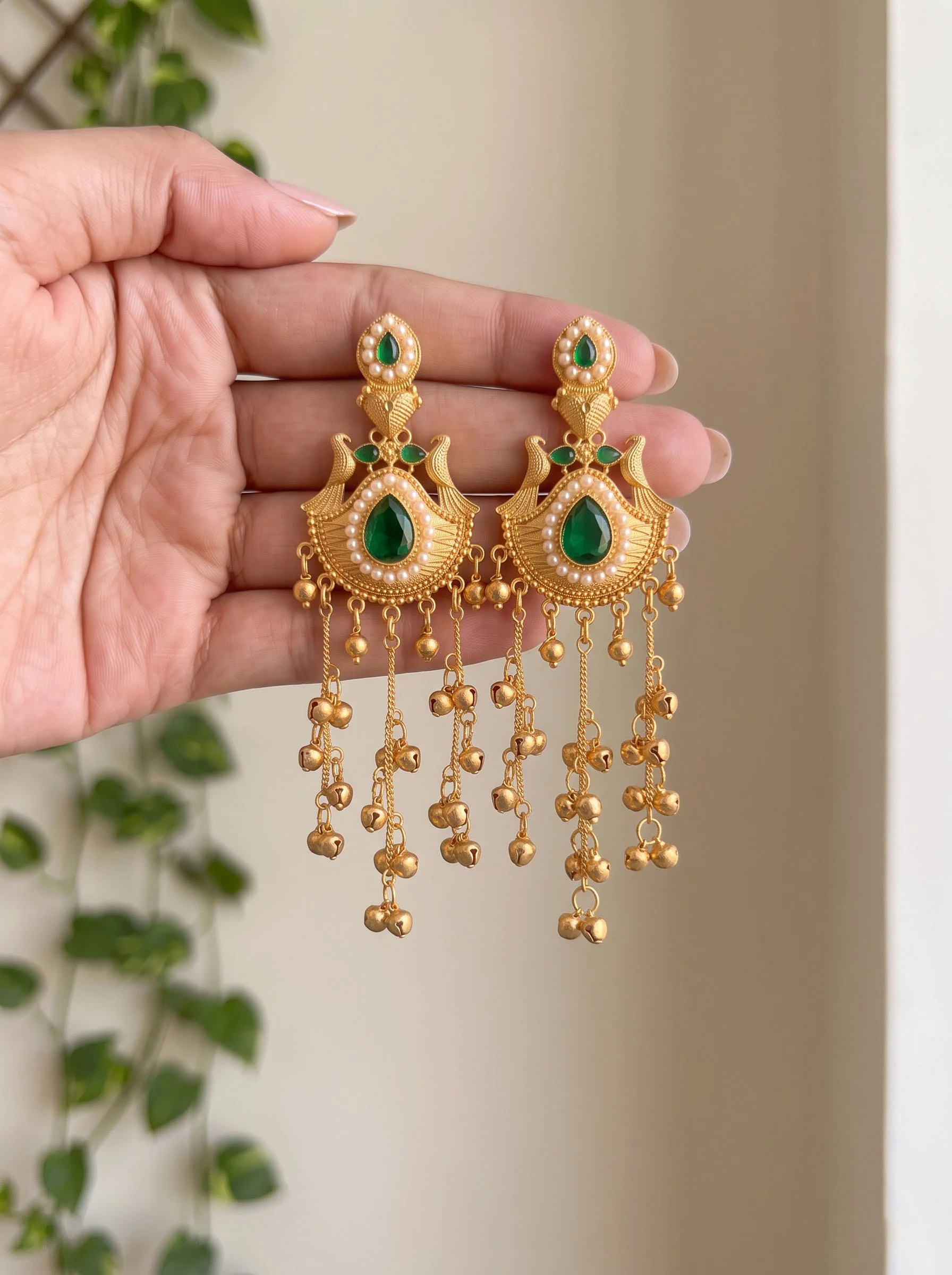Emerald Rani Heritage Earrings - Image 3