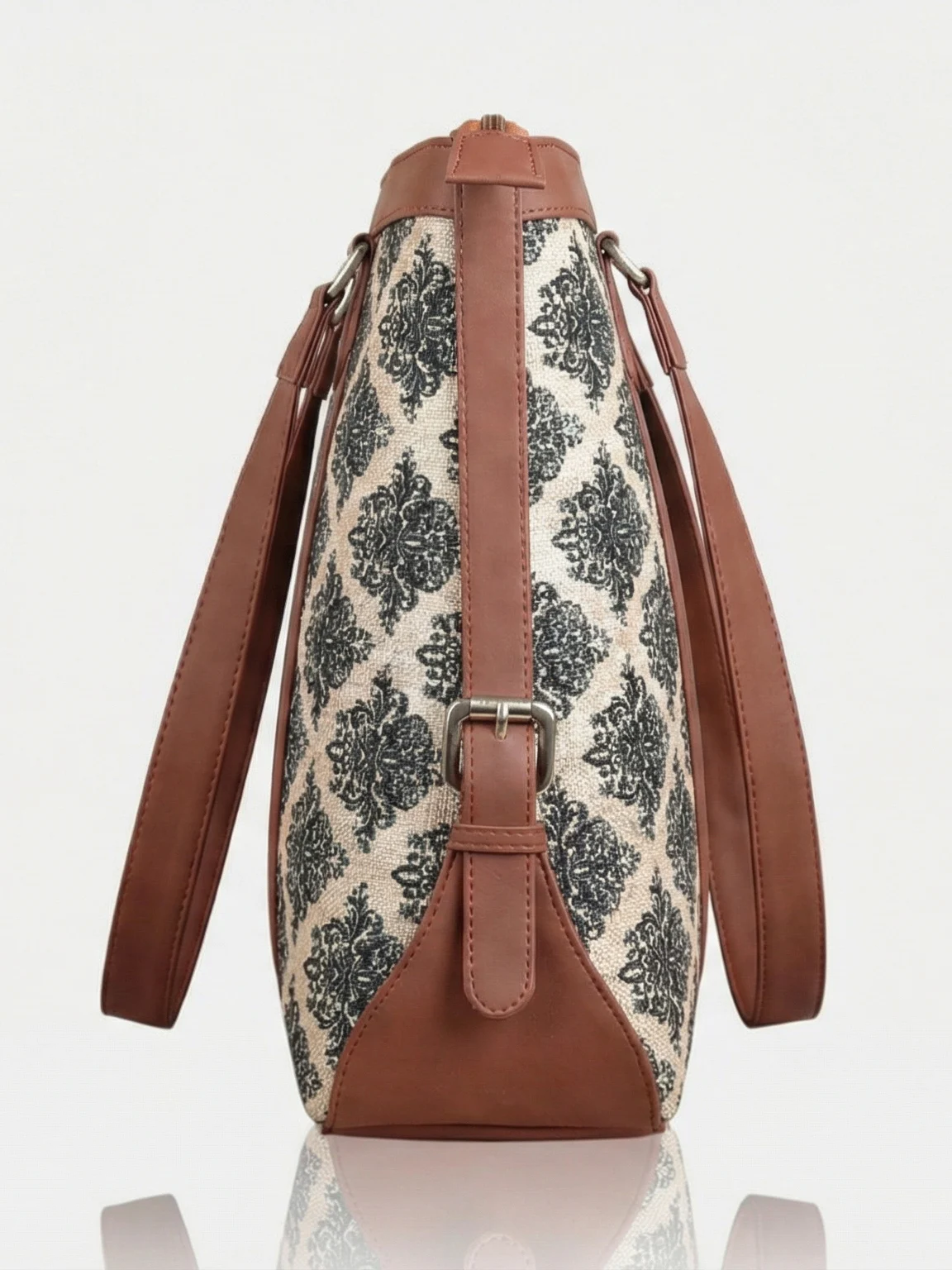 Damask Print Tote Bag - Image 4