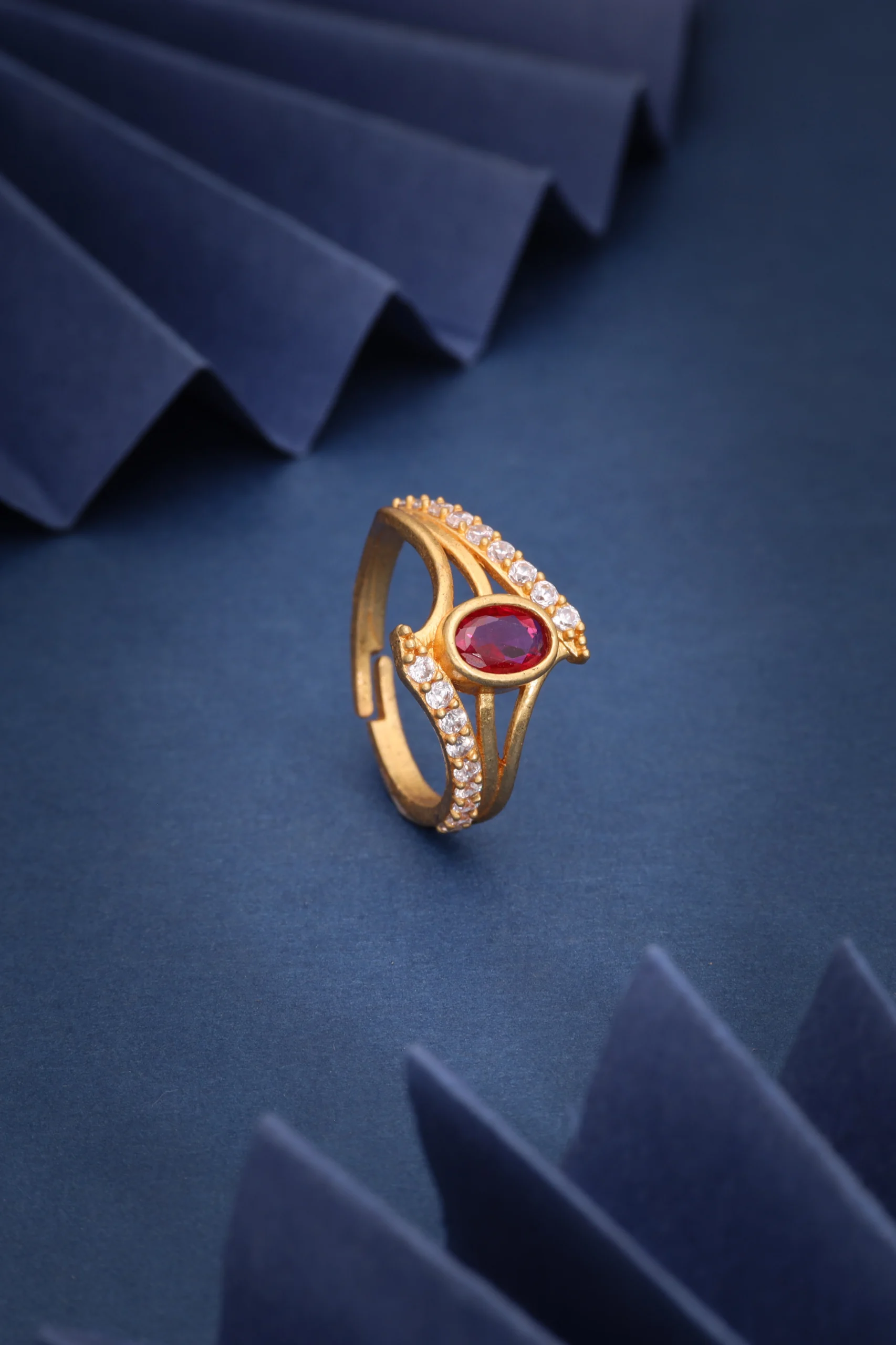 Ruby Crown Curve Ring - Image 4