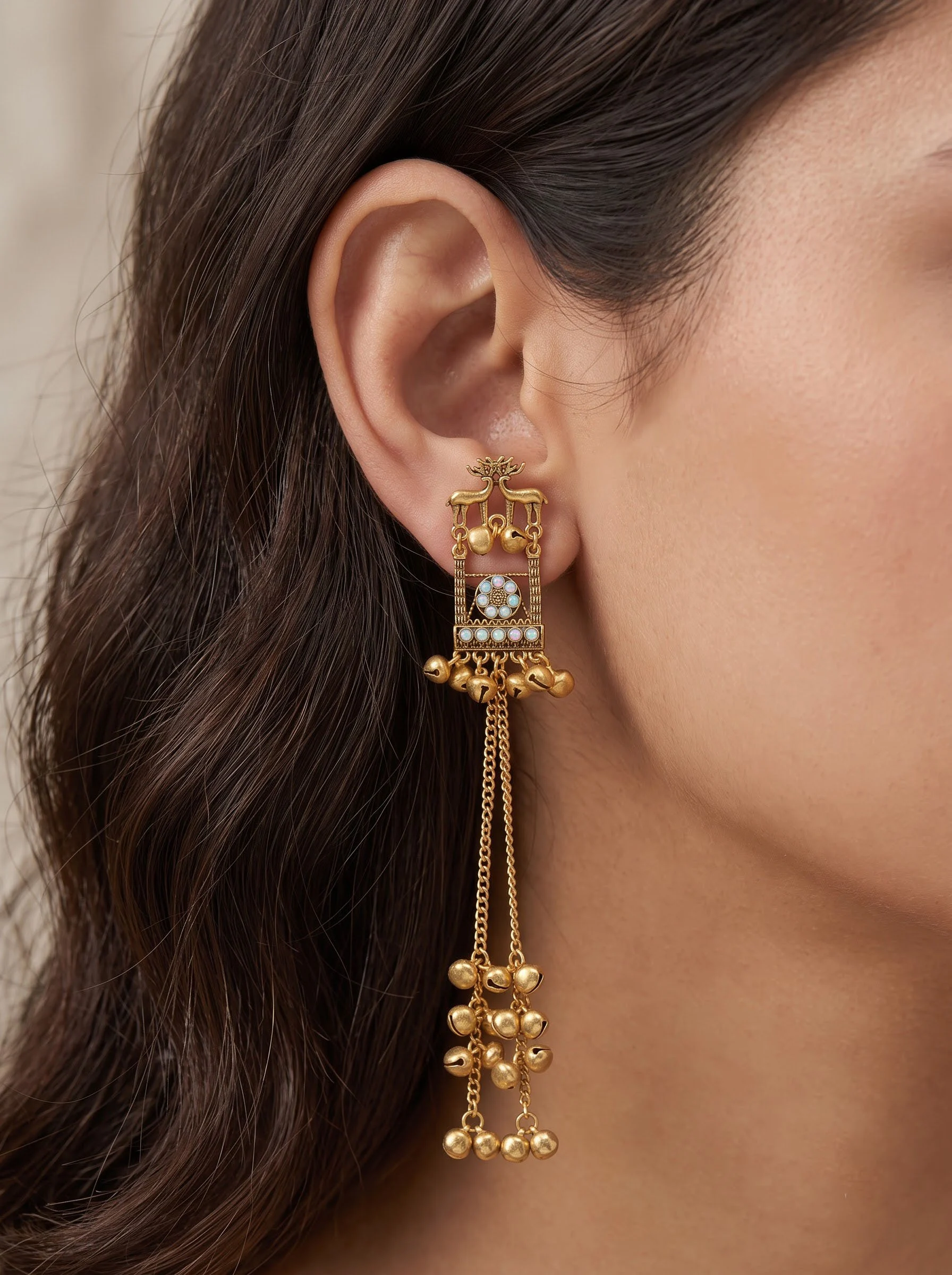 Pearl Royale Cascade Drop Earrings - Image 4