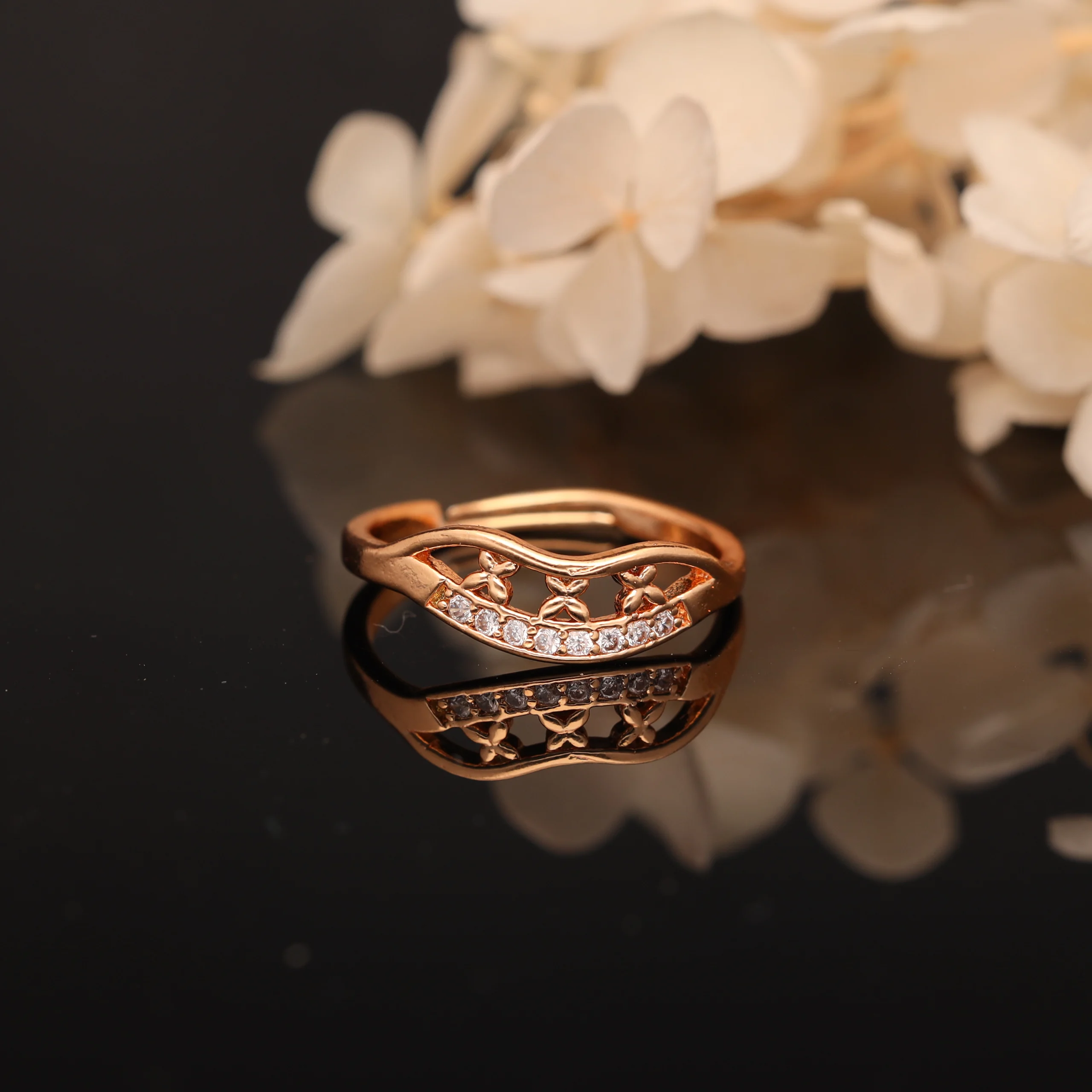 Rose Vine Spark Ring