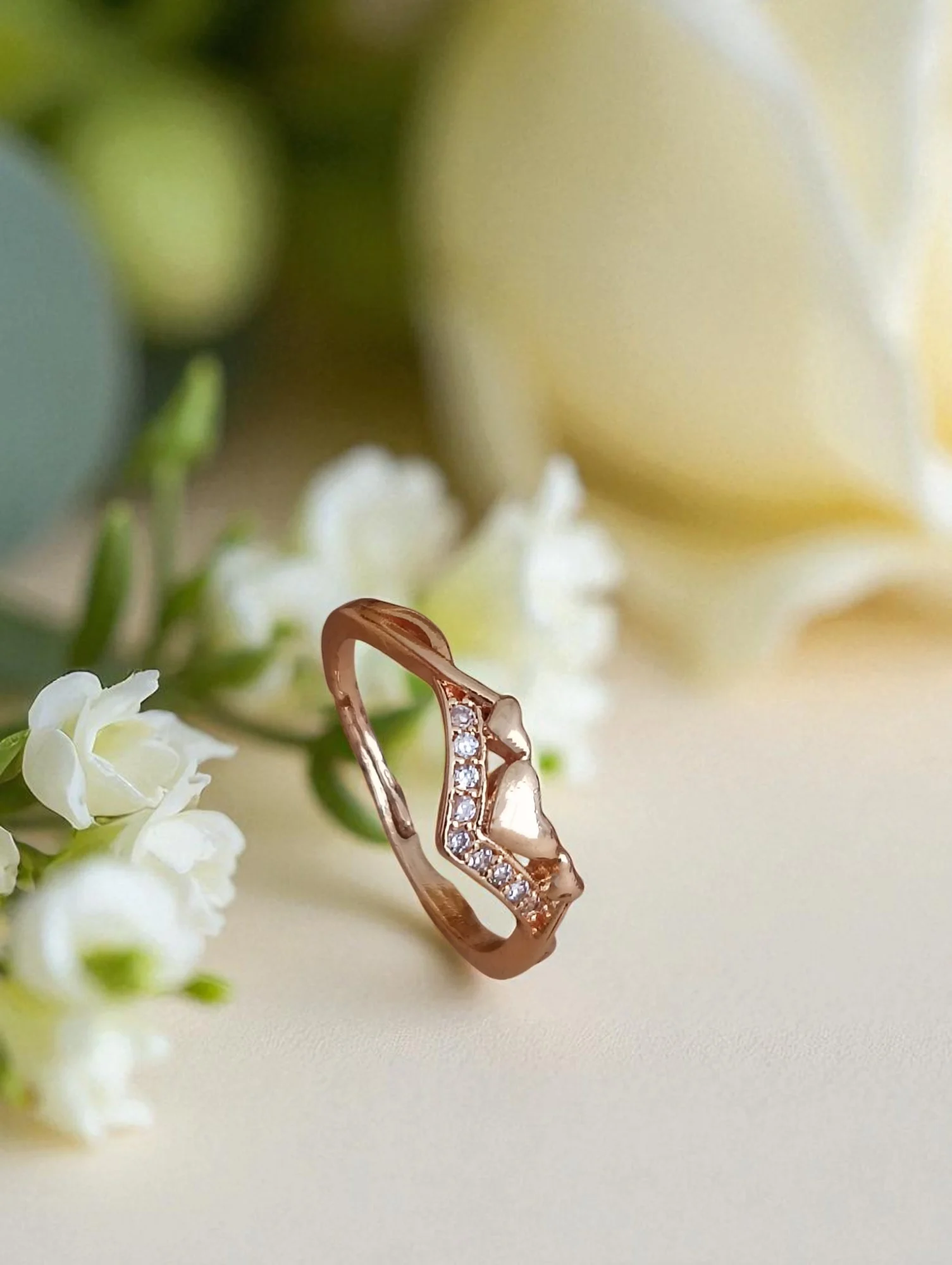 Rose Bow Spark Ring