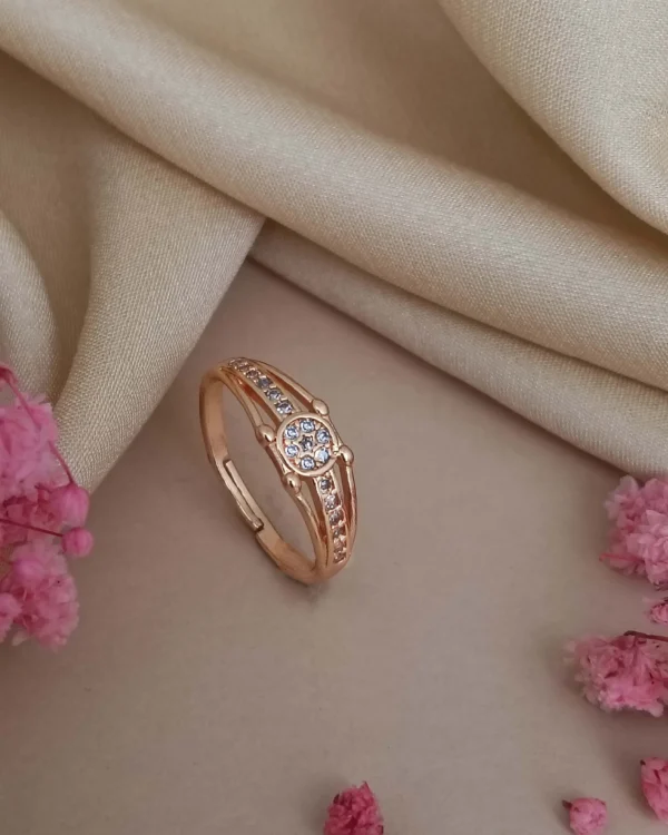 Rose Halo Spark Ring