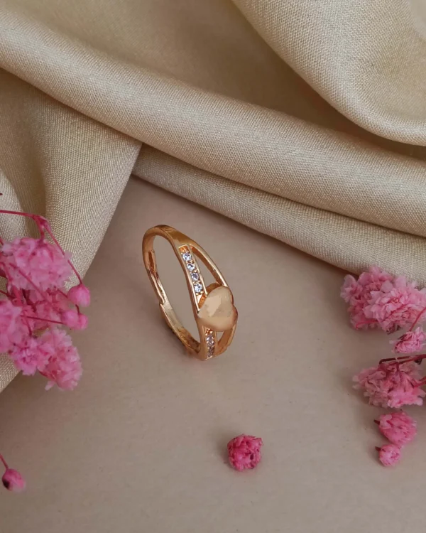 Rose Heart Glow Ring
