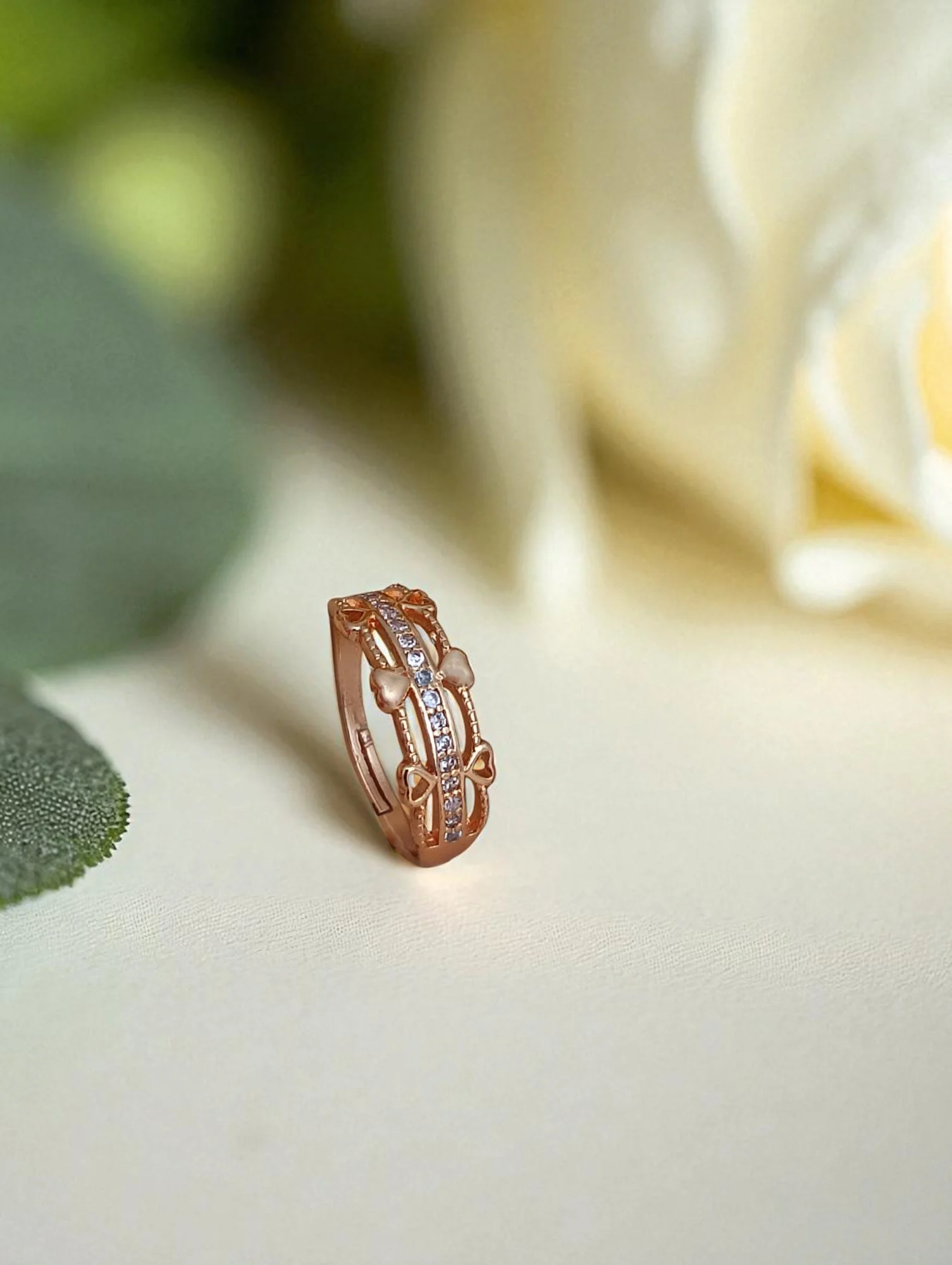 Rose Vine Glow Ring - Image 2
