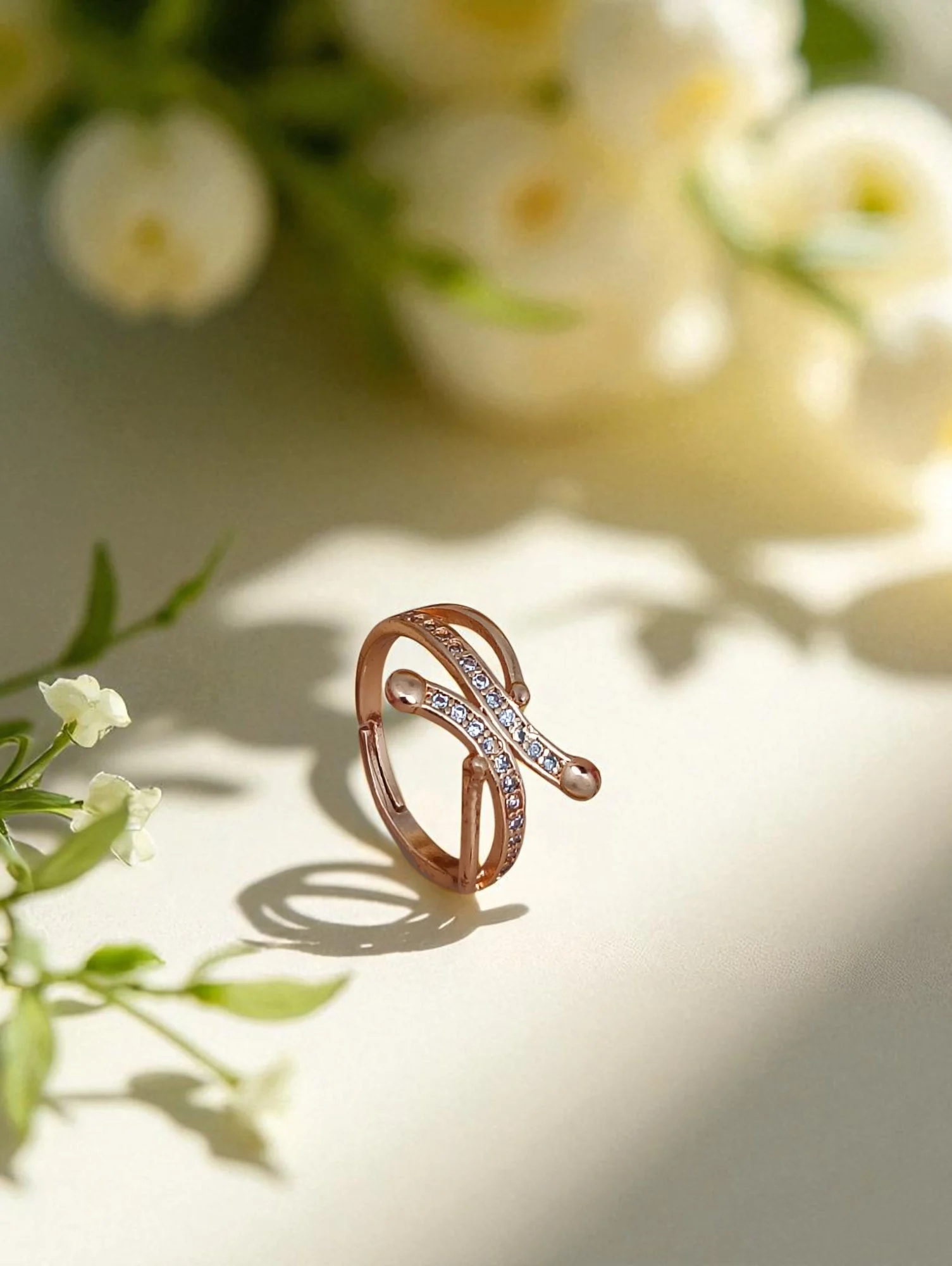 Rose Dewdrop Curve Ring