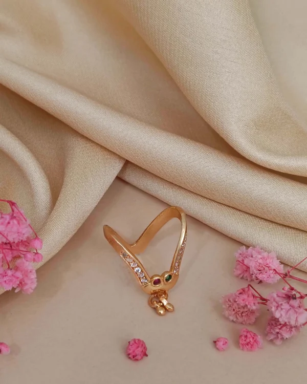 Multicolor V-Drop Ring