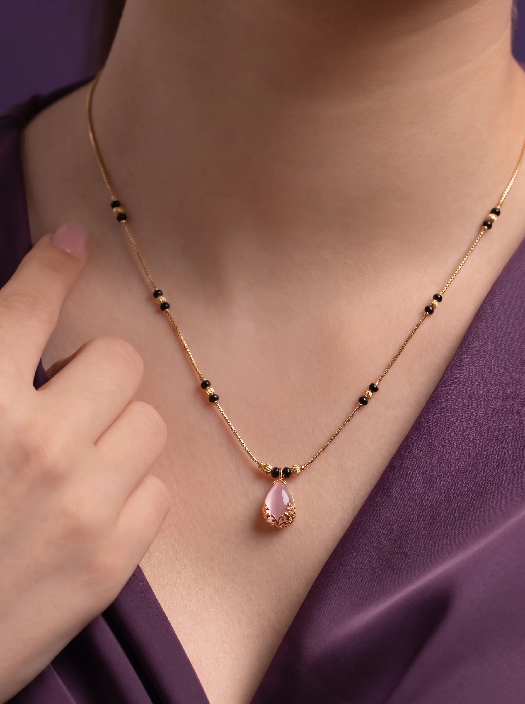 Stylish Minimal Design Mangalsutra Necklace - Image 4