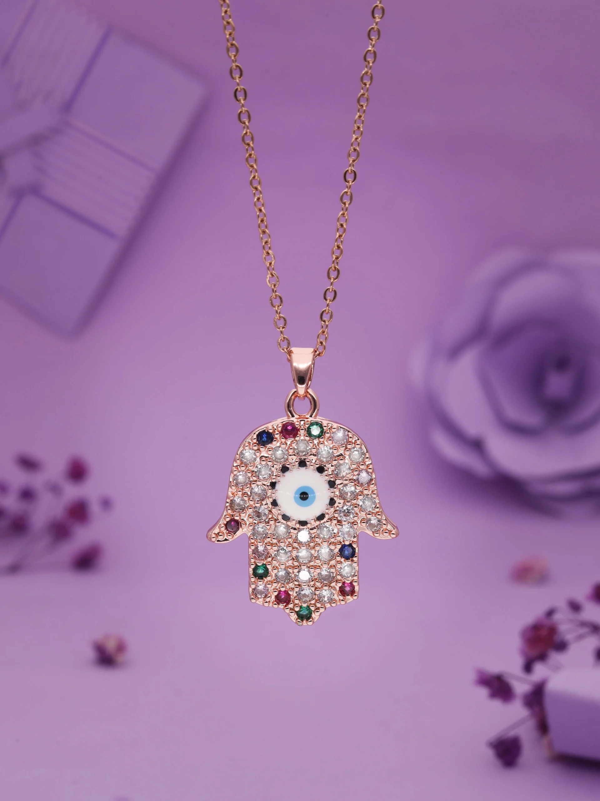 Luxury Chain Pendant - Image 2
