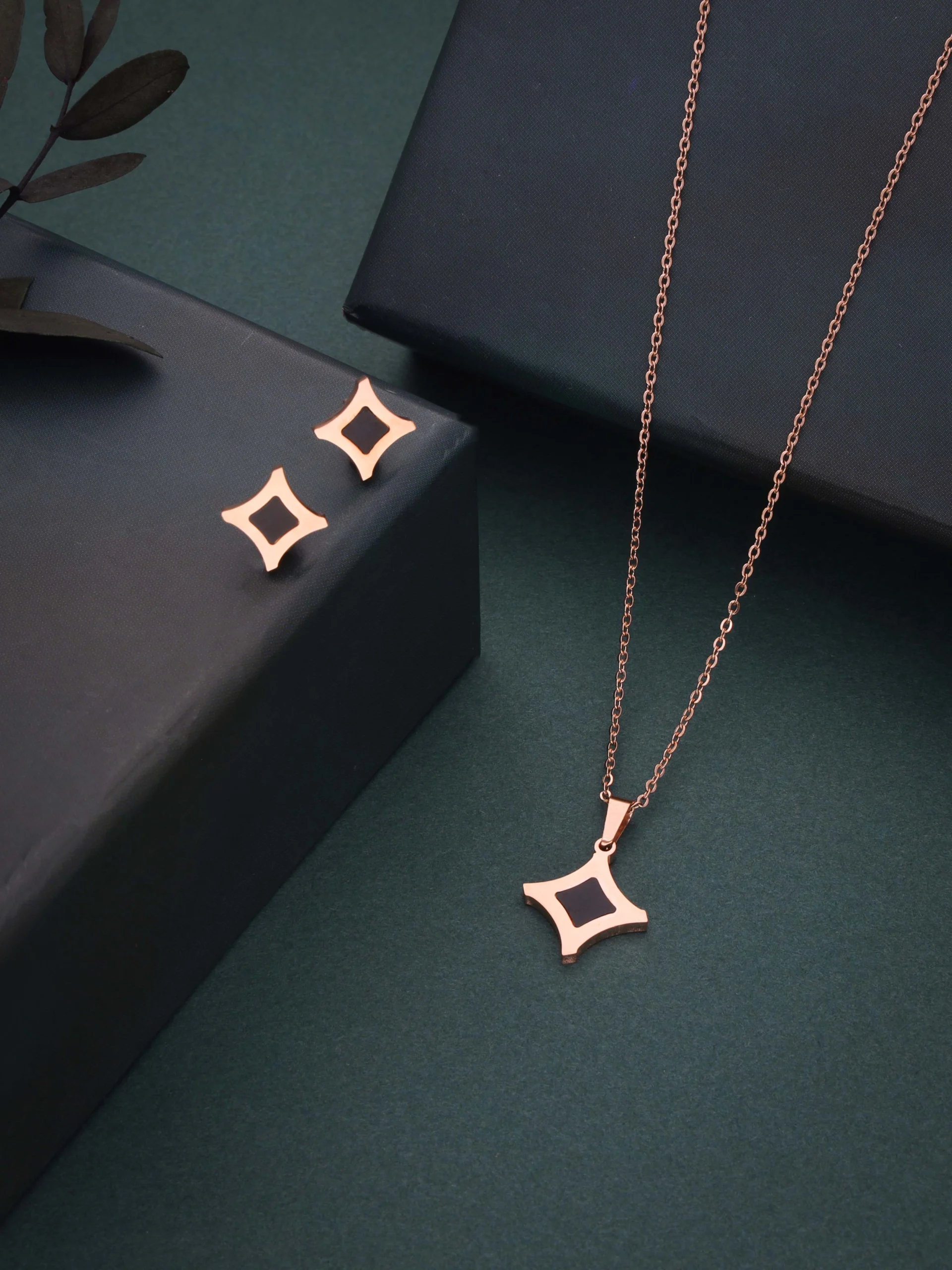Stylish Chain Pendant & Earrings