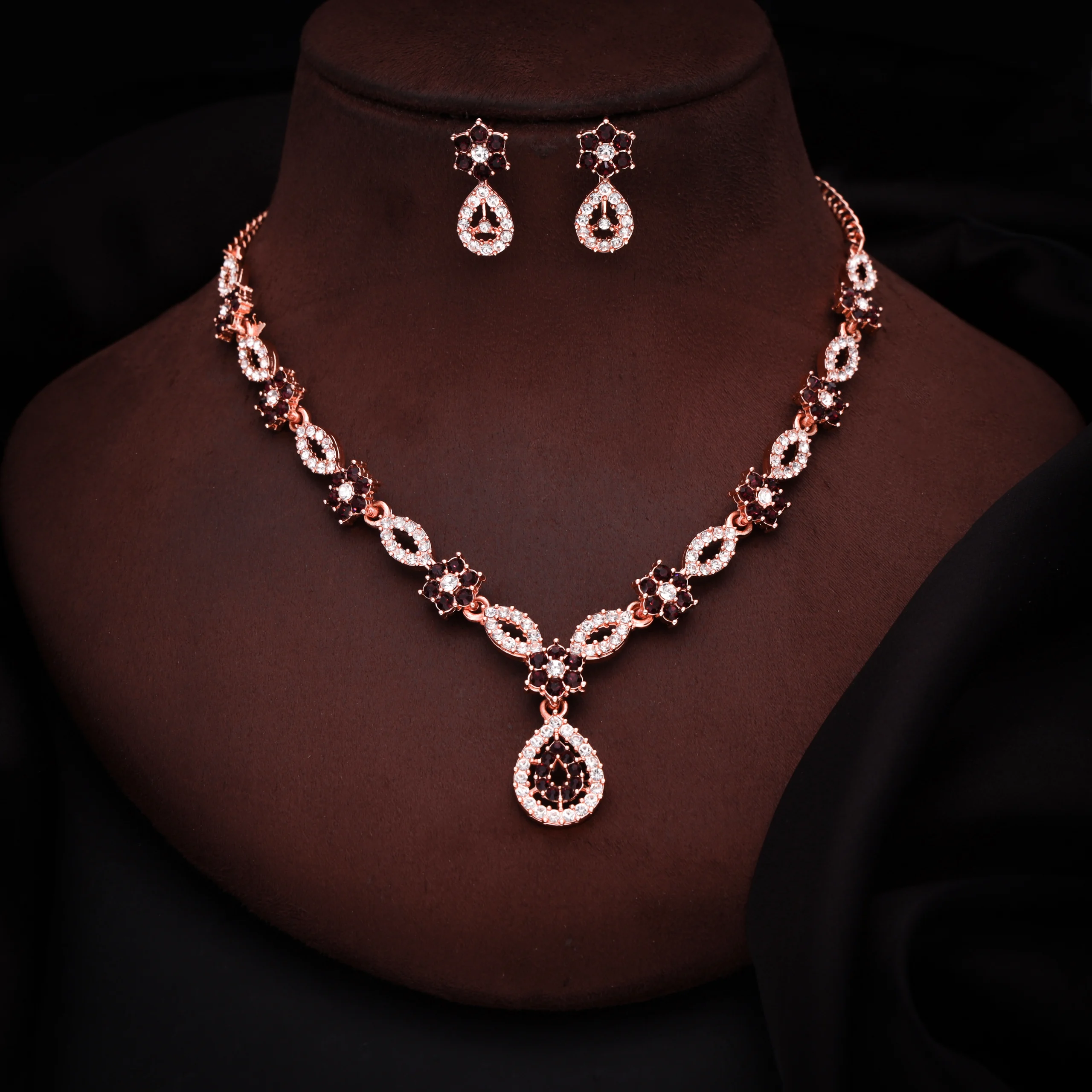 Silver Teardrop Crystal Necklace Set - Image 3