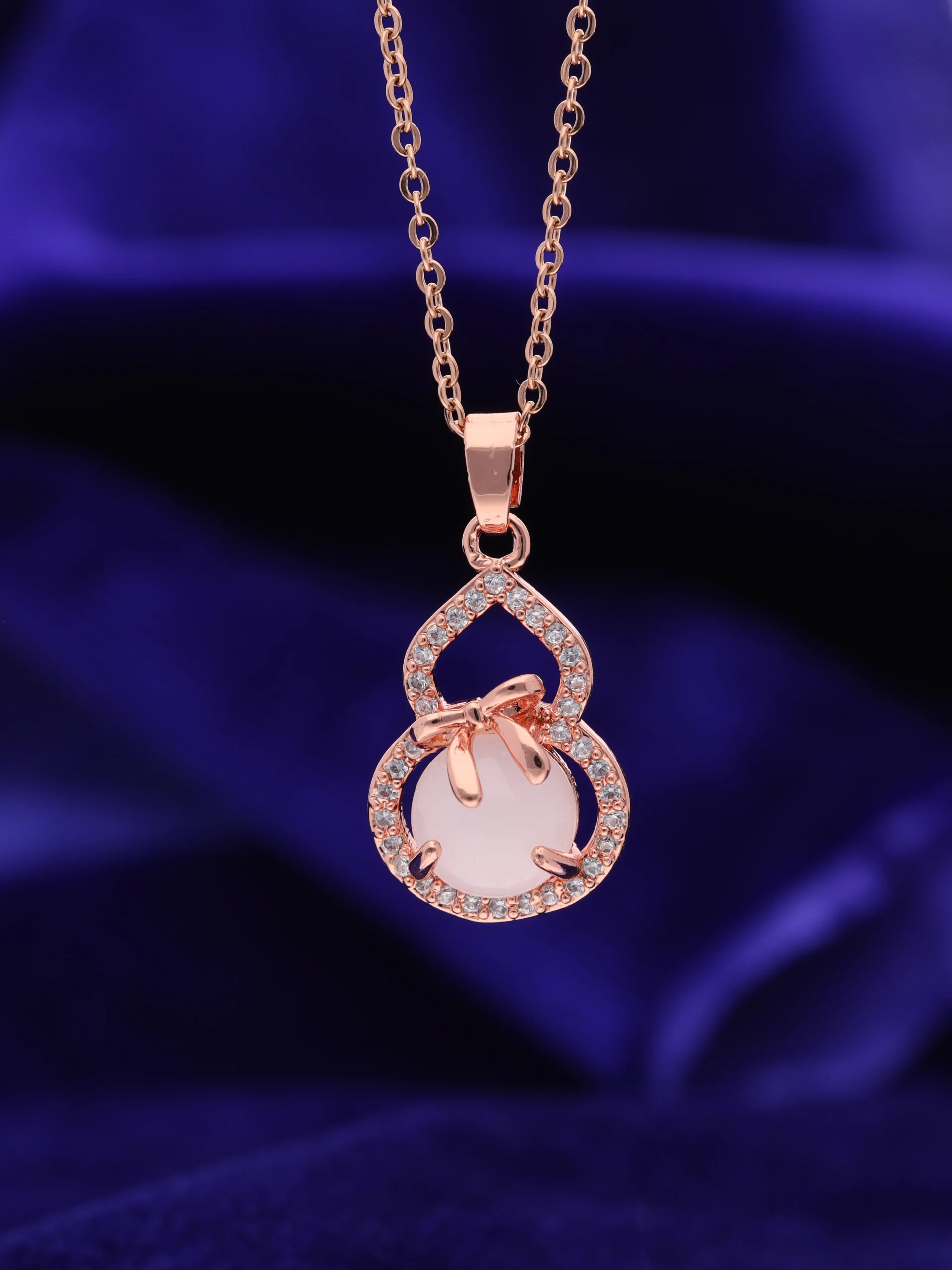 Rose Gold Elegant Pendant - Image 2