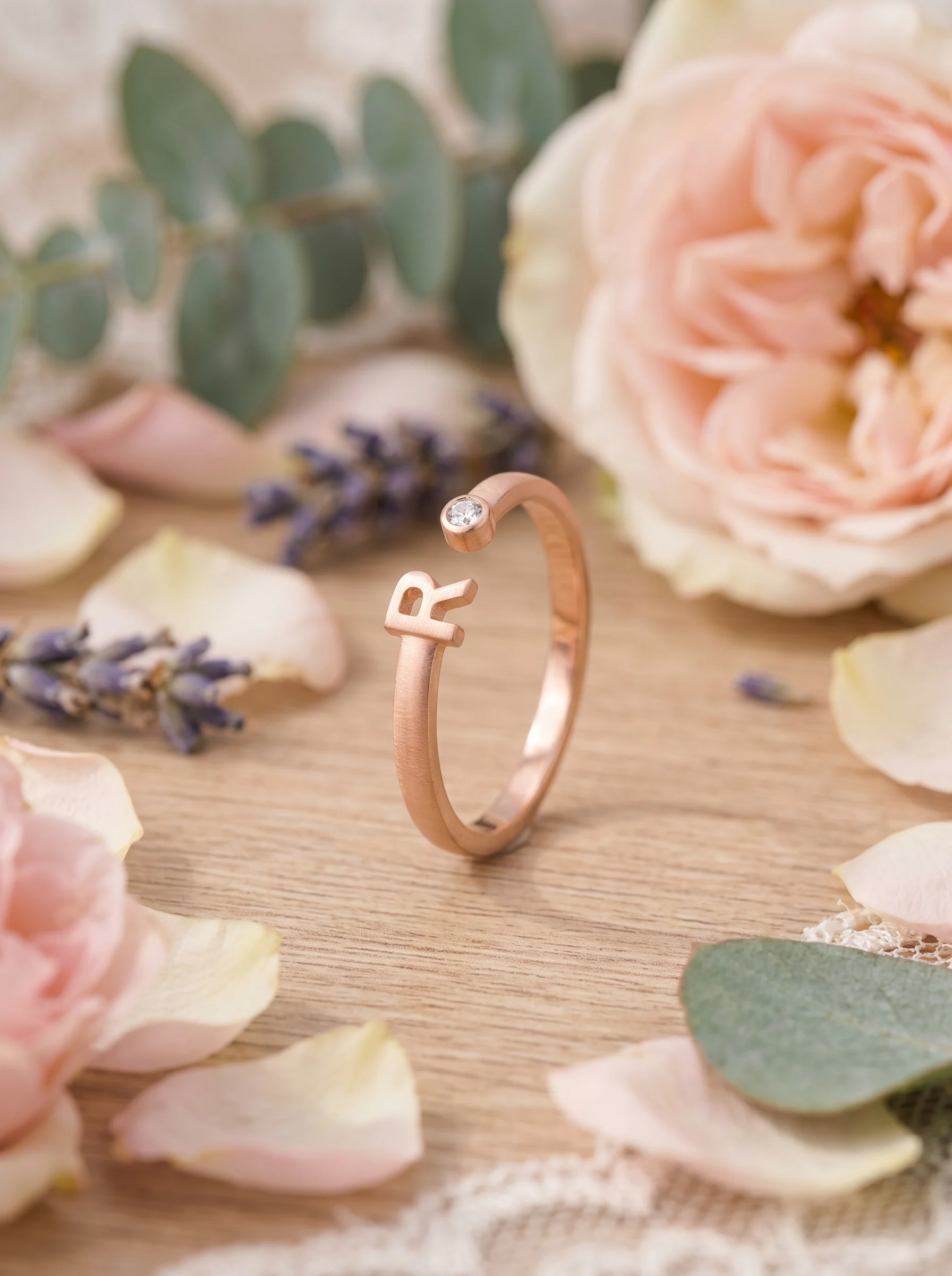 Rose Gold Initial R Ring - Image 4