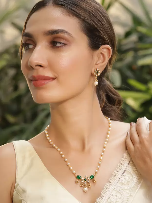 Emerald Pearl Floral Necklace Set - Image 5