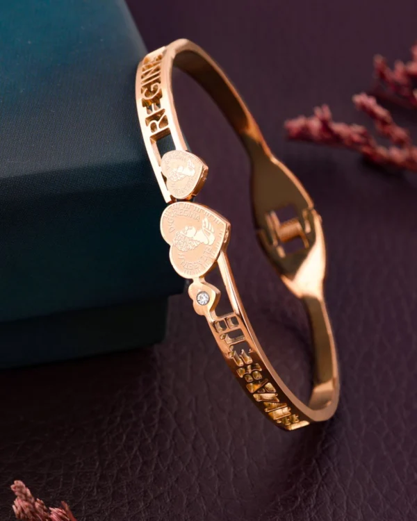 Heart Charm Gold Bracelet