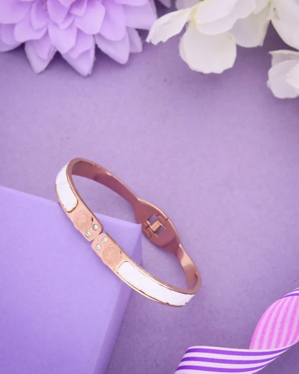 Simple Heart Rose Gold Bracelet
