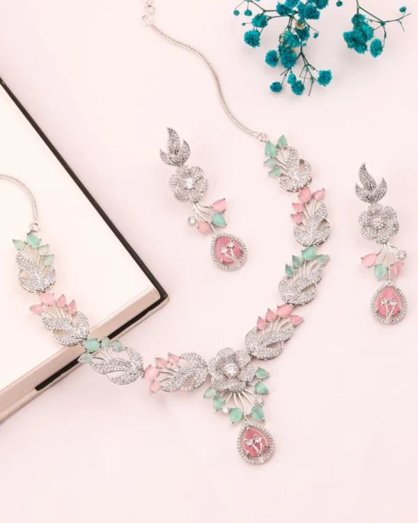 Elegant Silver Floral Necklace Set