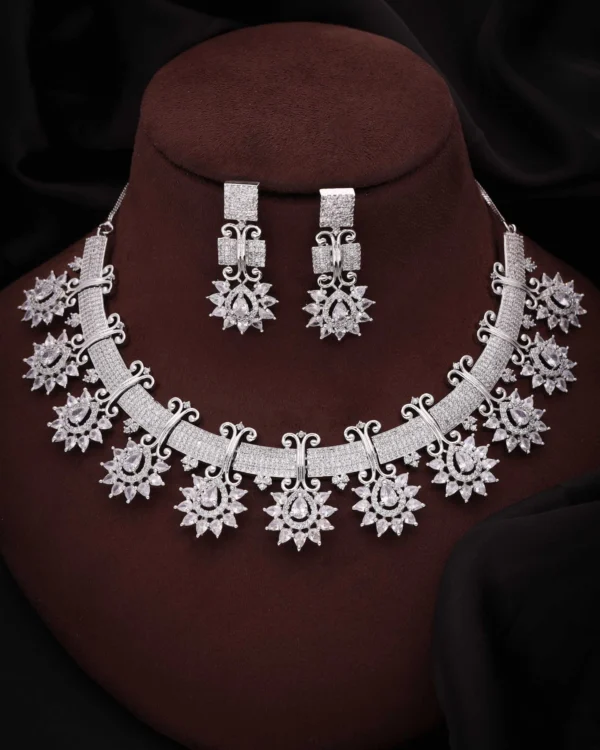 Silver Starburst Necklace Set