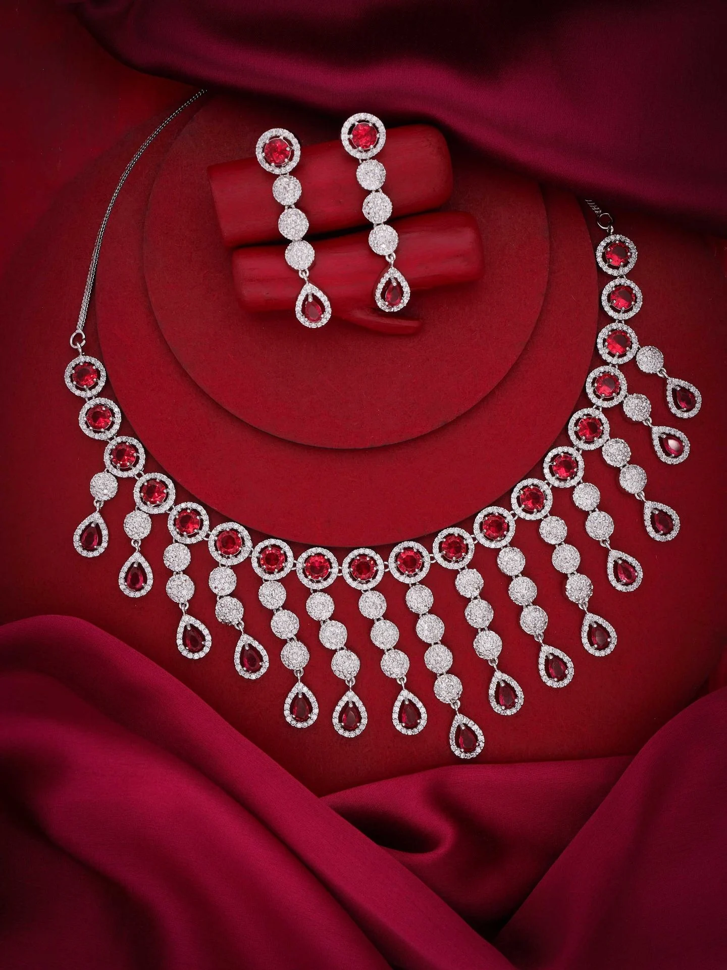 Ruby Teardrop Necklace Set - Image 3