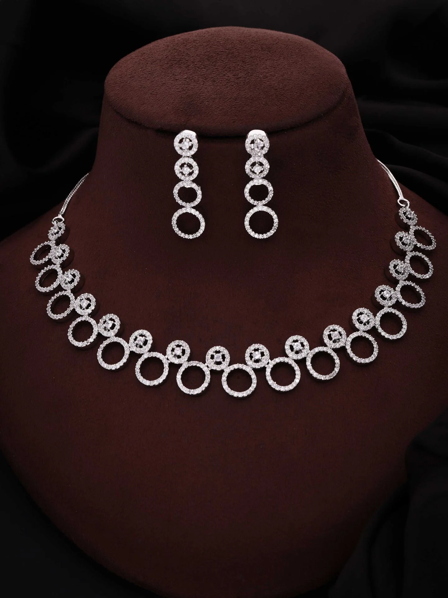Elegant Circle Link Necklace Set