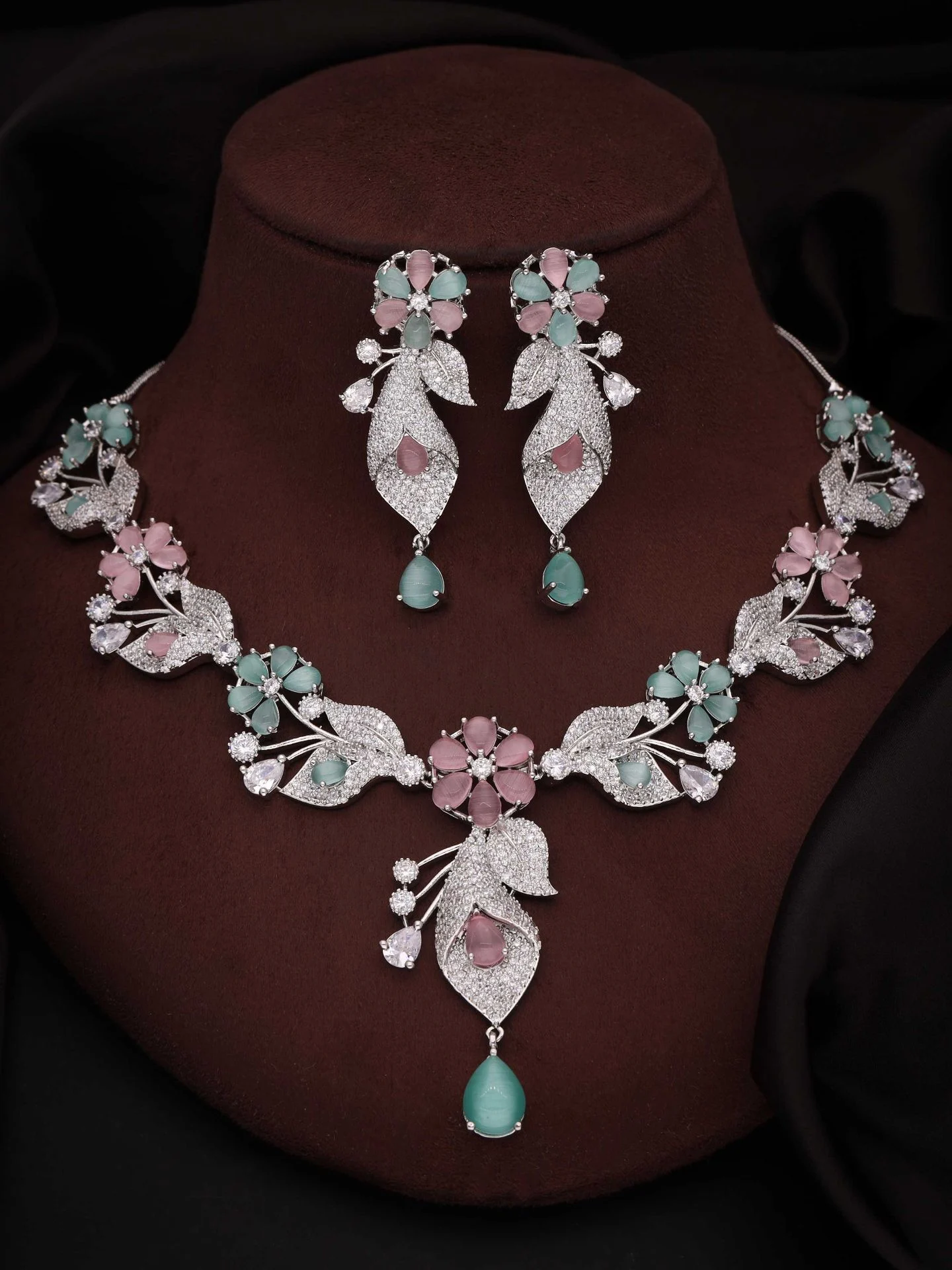 Floral Leaf Drop Necklace Set