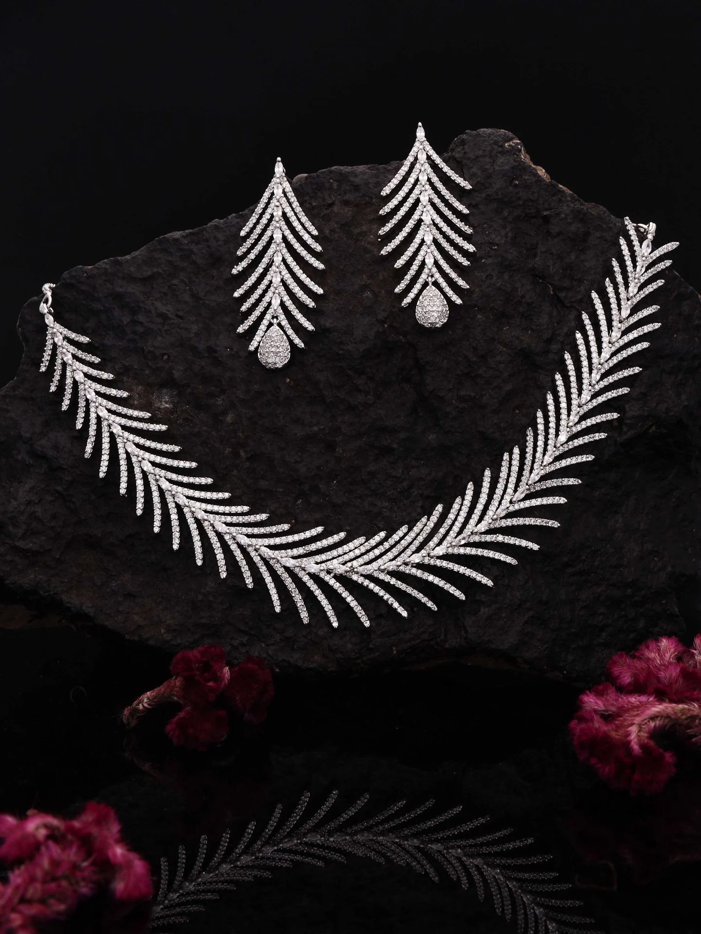 Silver Leaf Drop Necklace Set - Image 4