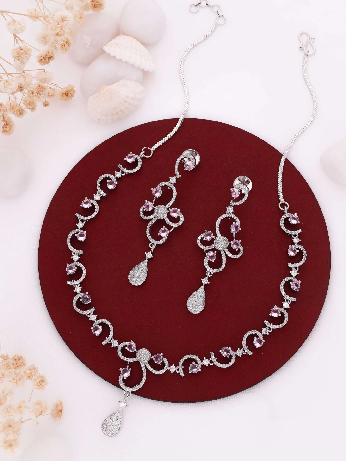 Emerald Charm Circle Necklace Set - Image 3