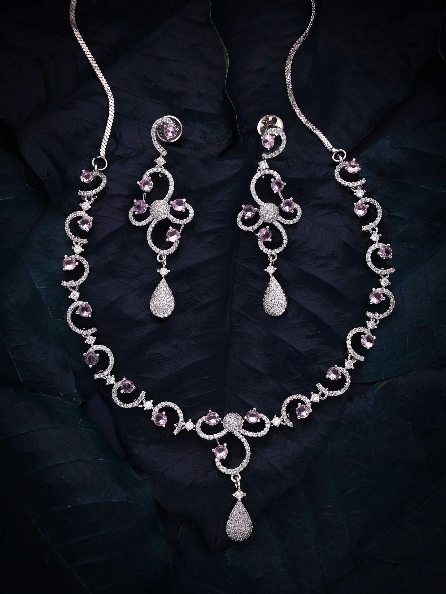 Emerald Charm Circle Necklace Set - Image 2