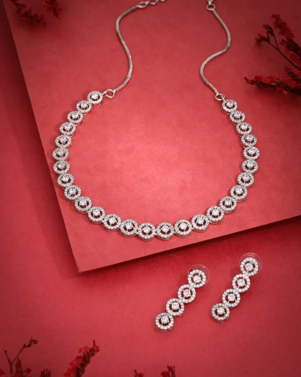 Elegant Circular Stone Necklace Set