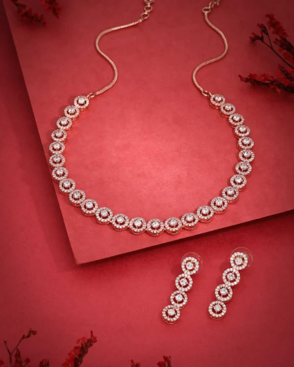 Graceful Halo Diamond Set