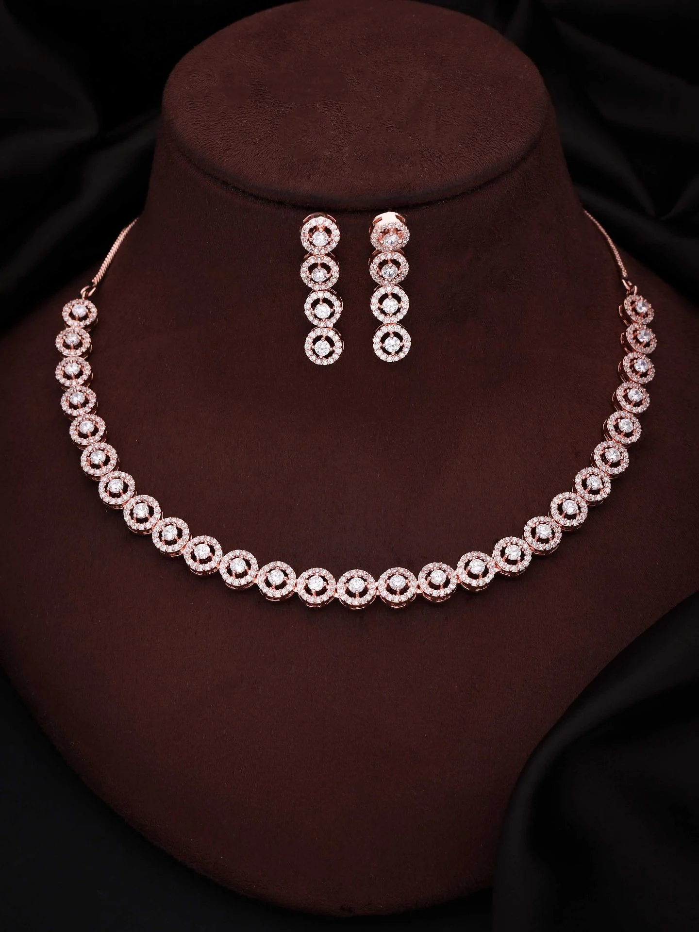 Graceful Halo Diamond Set - Image 2