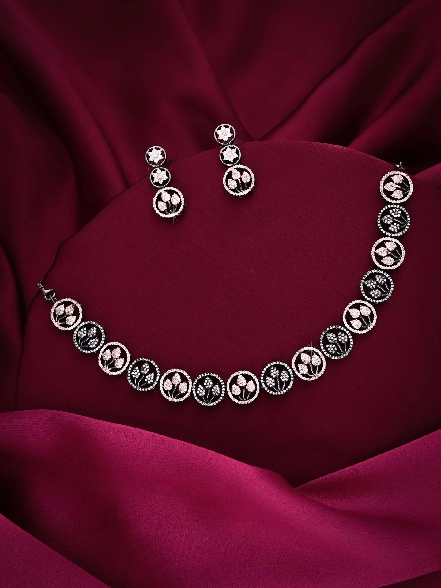 Black Circle Necklace Set - Image 2