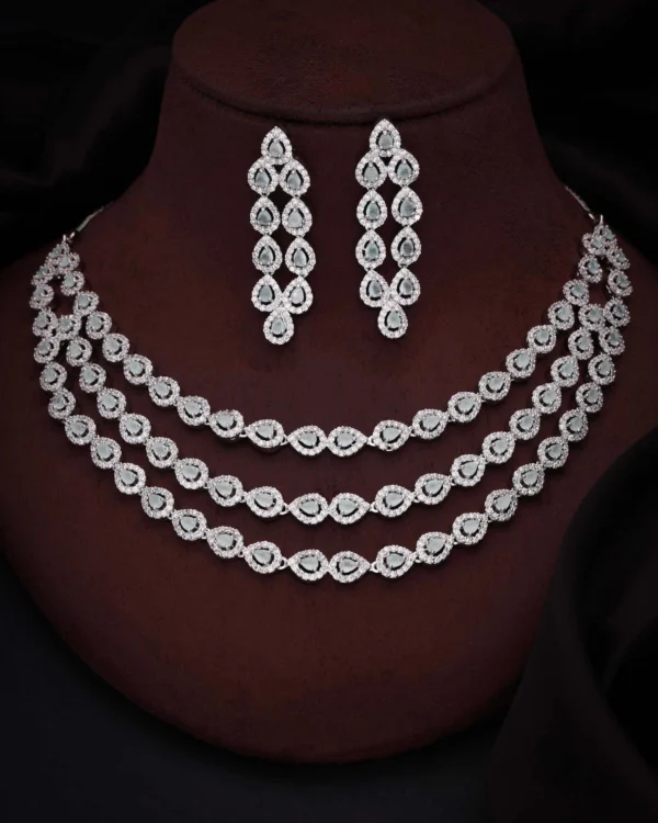 Mint Green Triple Strand Necklace Set