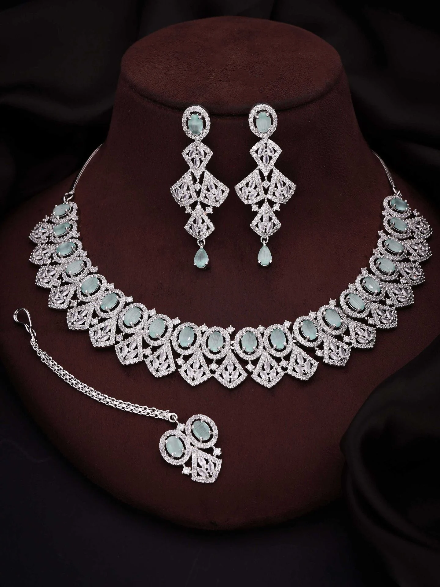 Mint Green Geometric Necklace Set