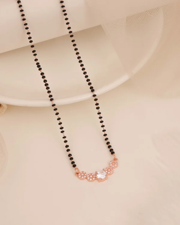 Rose Pearl Bloom Mangalsutra