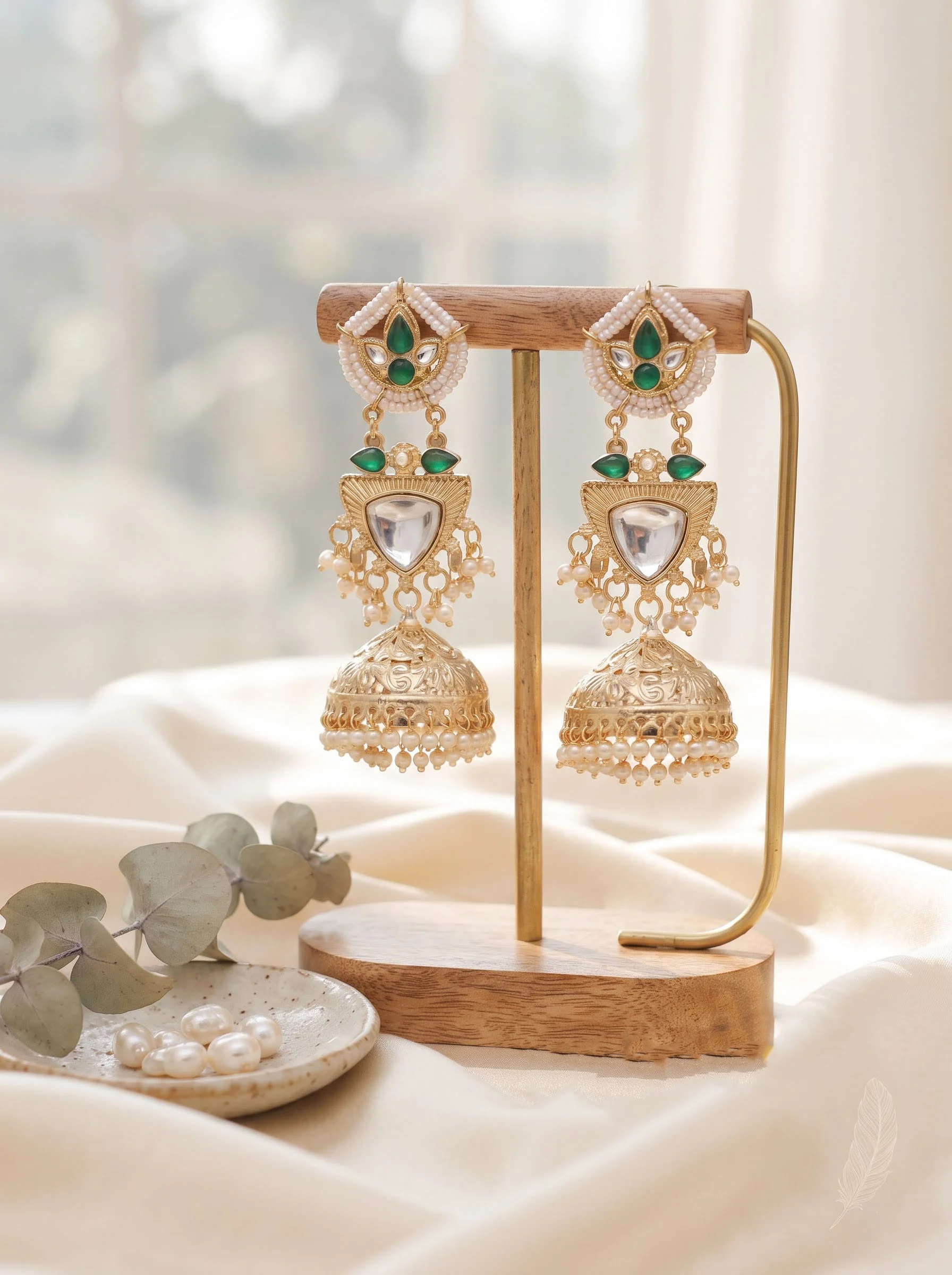 Elegant Green Kundan Jhumka Earrings - Image 2