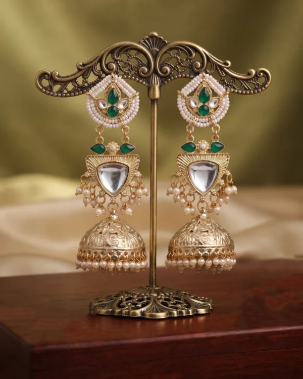 Elegant Green Kundan Jhumka Earrings