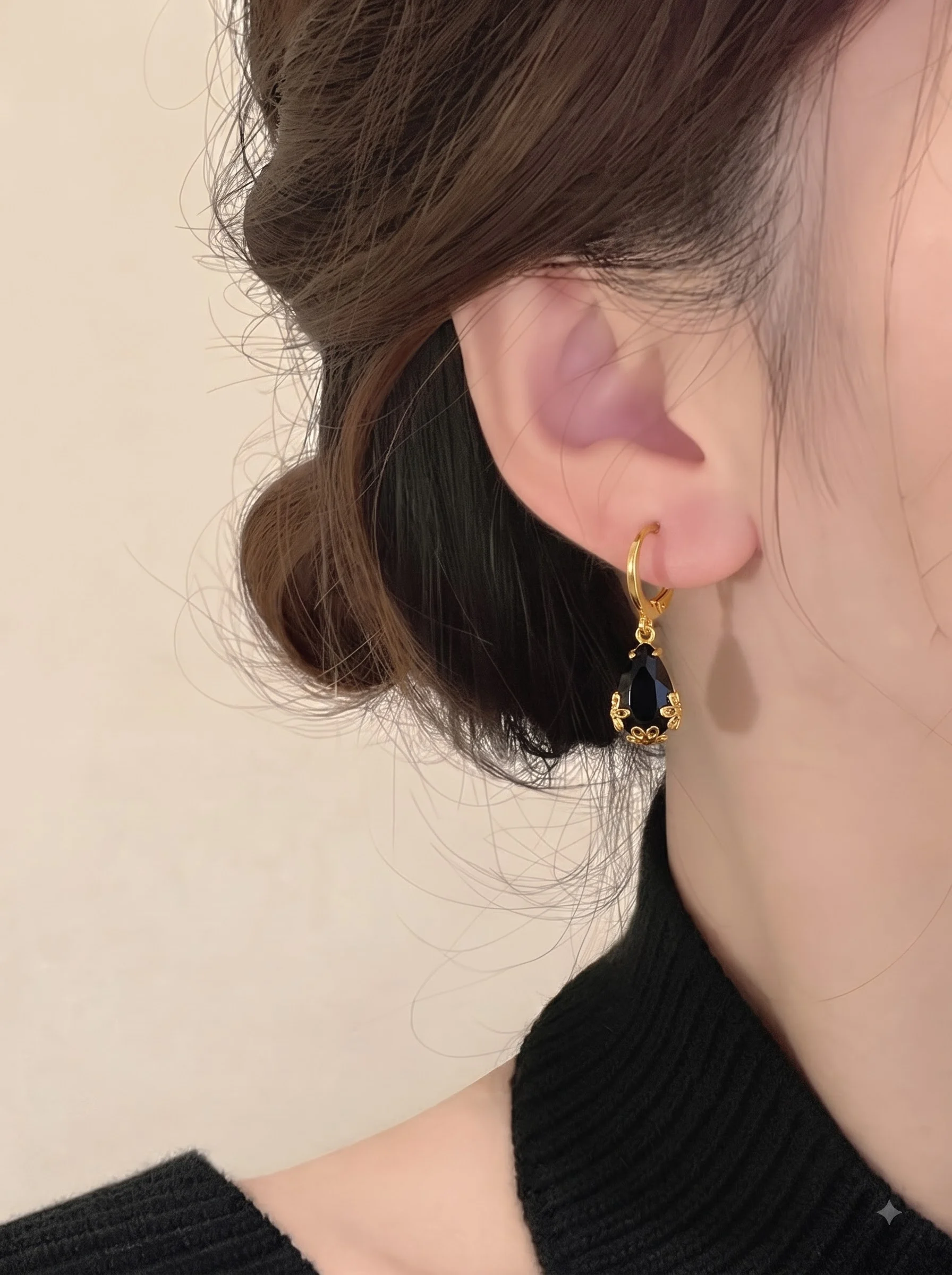 Gold Teardrop Crystal Earrings - Image 5