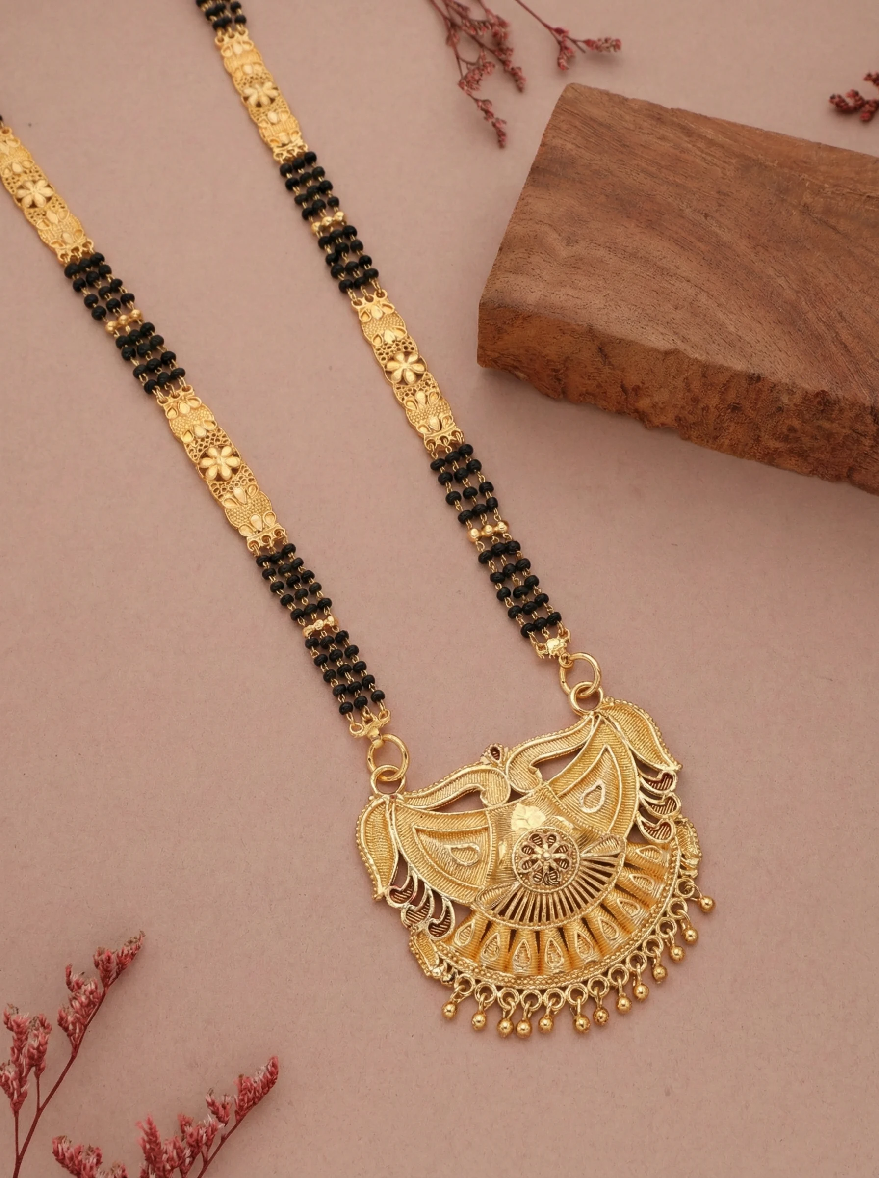 Golden Paisley Pendant Mangalsutra