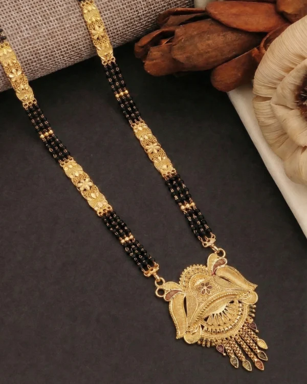 Elegant Leaf Gold Mangalsutra