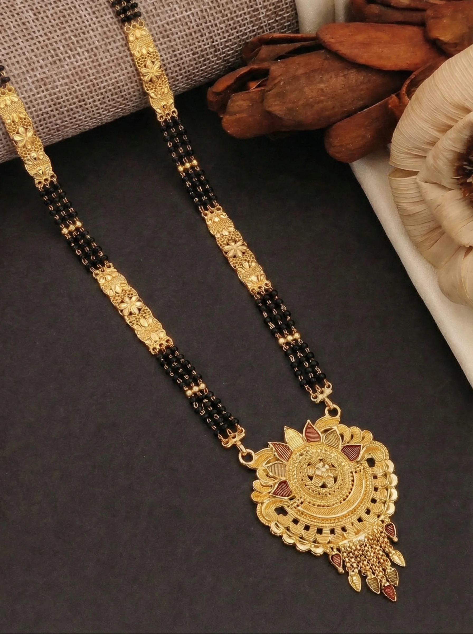 Royal Round Gold Mangalsutra - Image 5