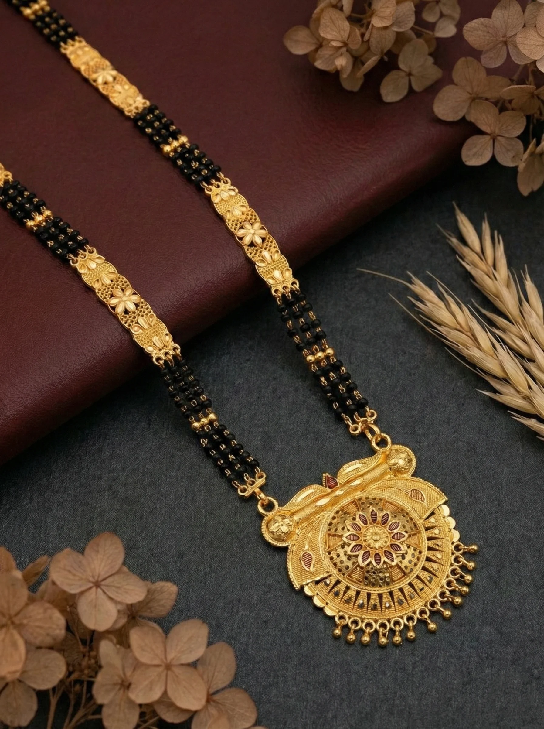 Classic Floral Circle Mangalsutra - Image 3