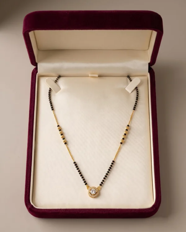 Solitaire Halo Diamond Gold Mangalsutra