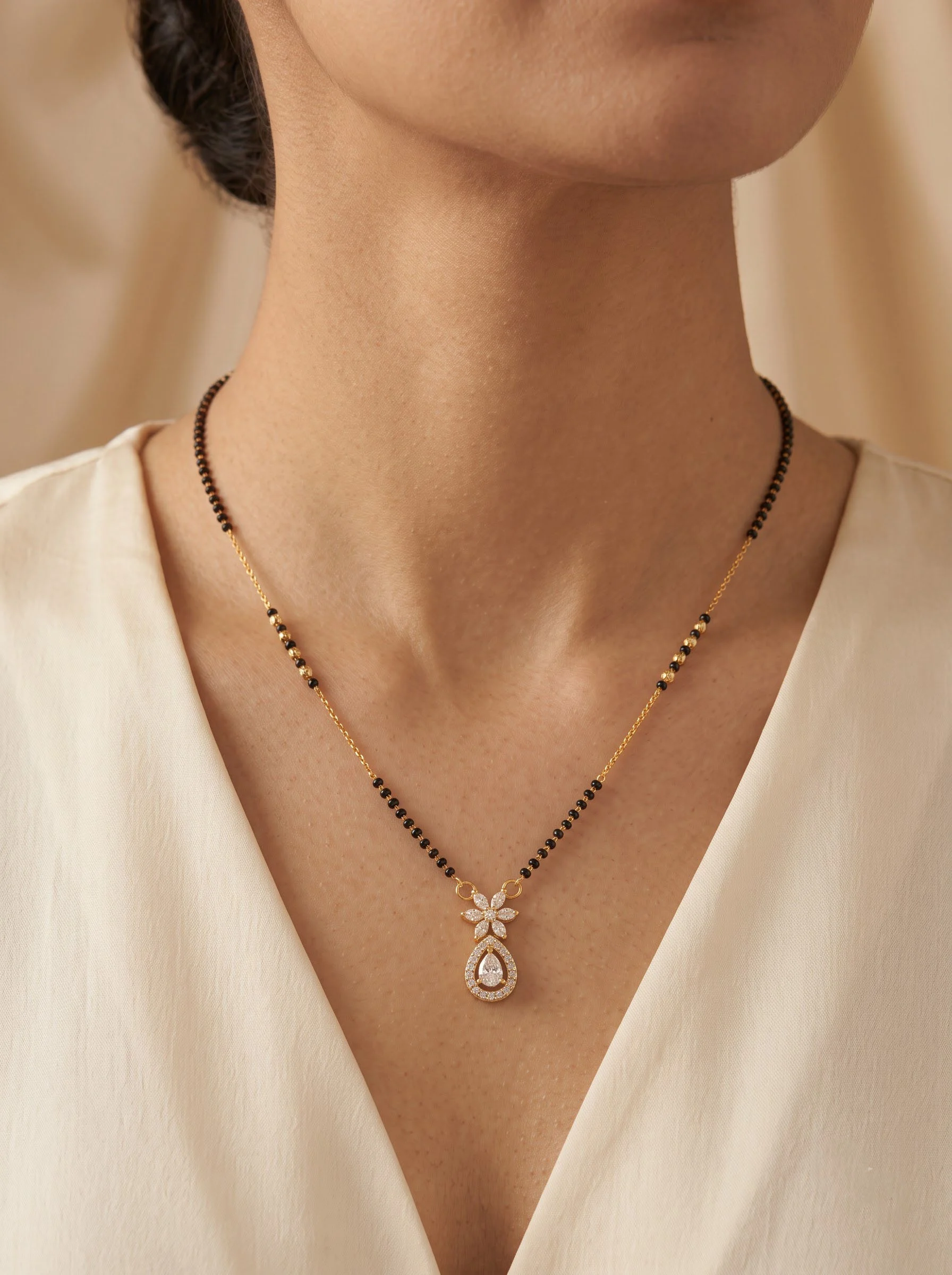 Floral Teardrop Diamond Gold Mangalsutra - Image 3
